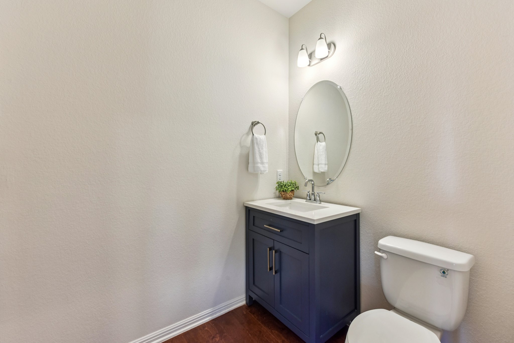 919 Boatswain Way Austin, TX 78748 - Photo 15 of 30 The main-level guest bath has a fresh, modern vanity.