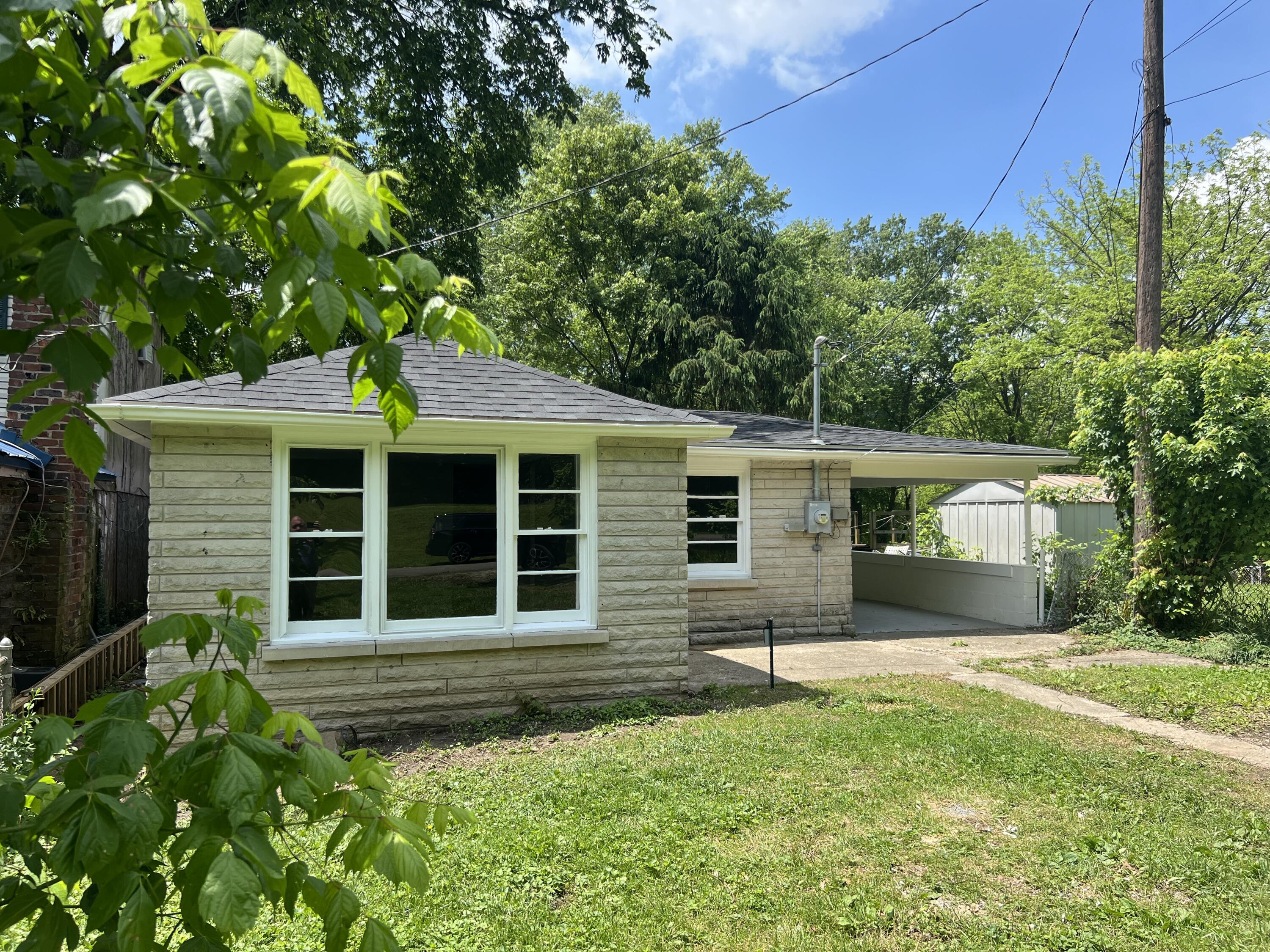 265 Old Clifton Road Versailles, KY 40383 - Photo 1 of 24 IMG_9303