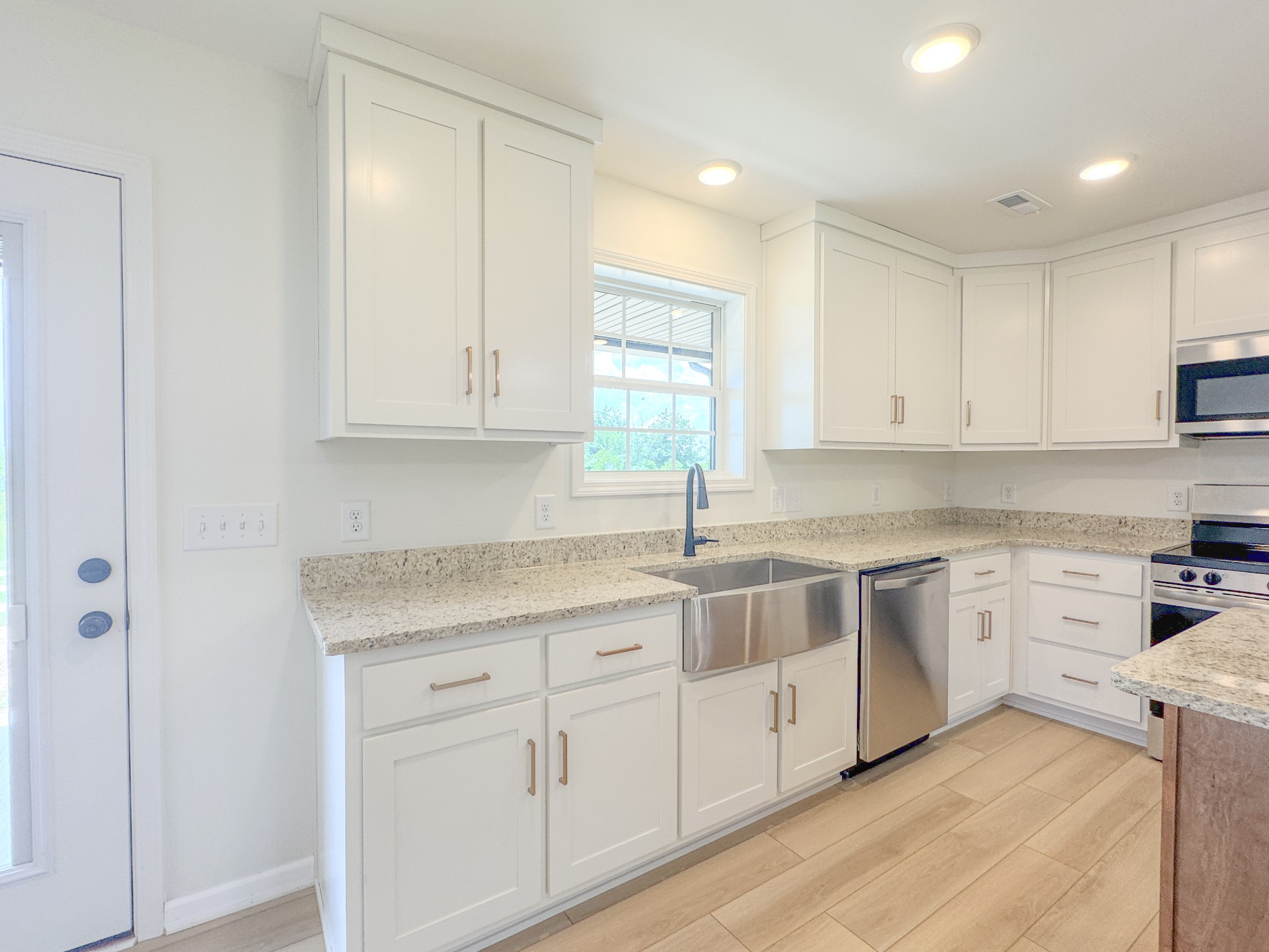 4649 Scottsville Road Lafayette, TN 37083 - Photo 16 of 45
