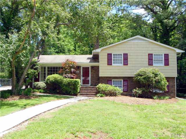 601 Tinkerbell Road Chapel Hill, NC 27517 - Photo 1 of 22 Gallery Image 1