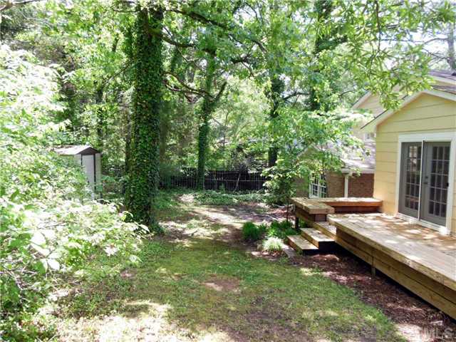 601 Tinkerbell Road Chapel Hill, NC 27517 - Photo 20 of 22 Gallery Image 20