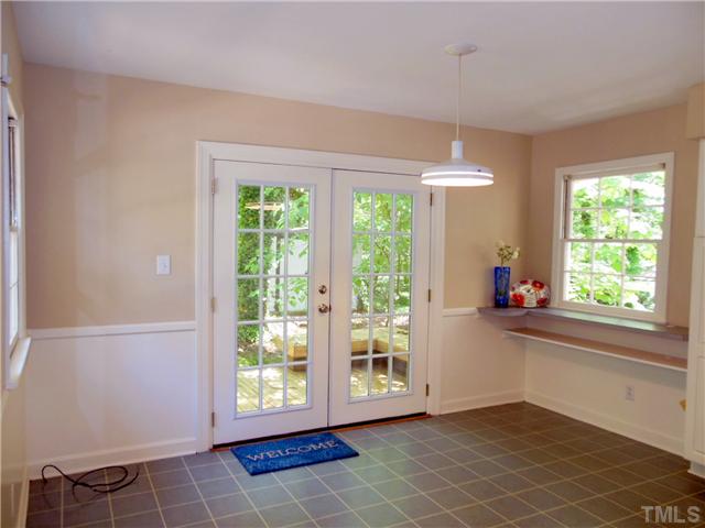 601 Tinkerbell Road Chapel Hill, NC 27517 - Photo 8 of 22 Gallery Image 8