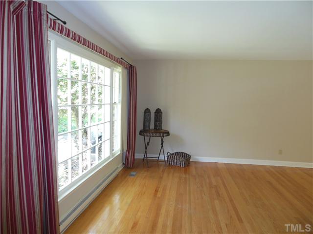 601 Tinkerbell Road Chapel Hill, NC 27517 - Photo 9 of 22 Gallery Image 9