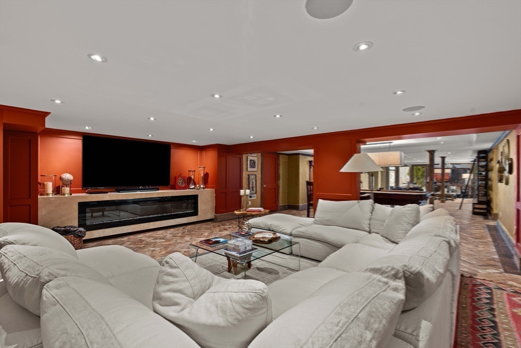 5 Proctor Street Manchester, MA 01944 - Photo 21 of 33