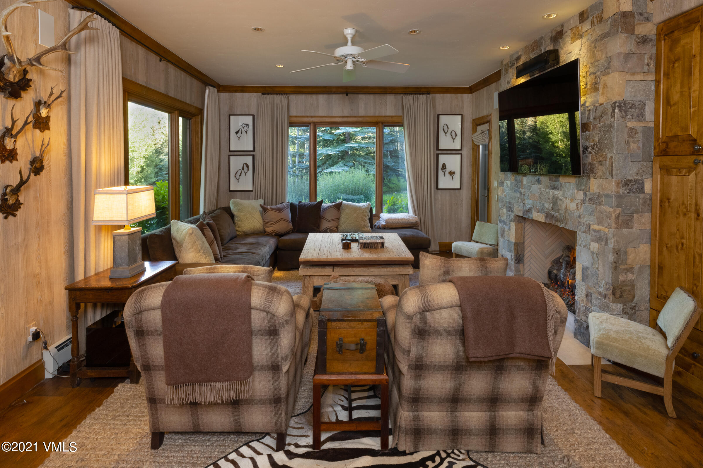 70 Borders Road Avon, CO 81620 - Photo 14 of 31 70Borders_FamilyRoom