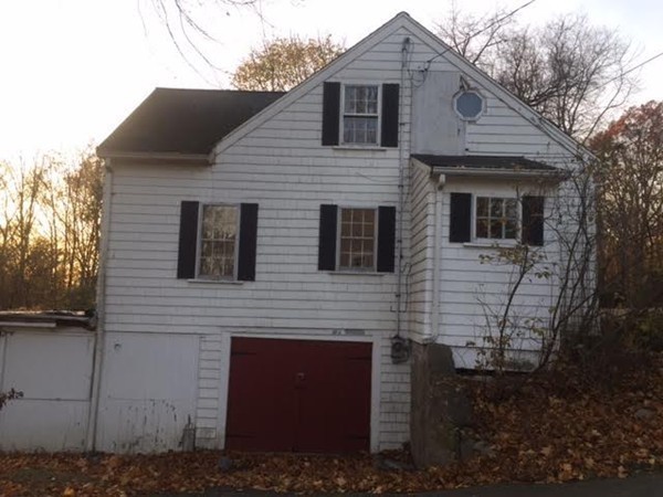 36 Simmons Road Hingham, MA 02043 - Photo 12 of 15 Gallery Image 12