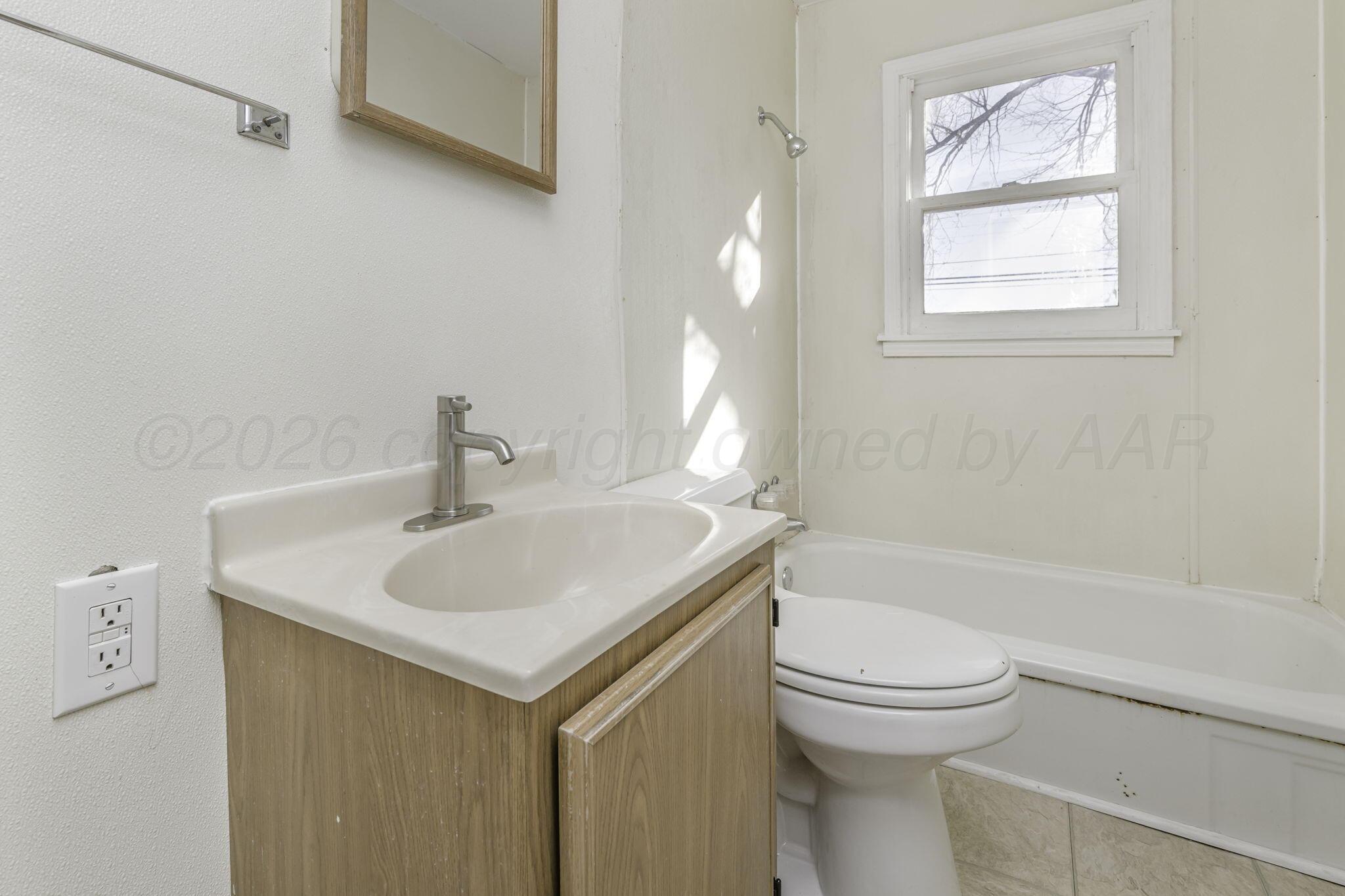 4209 South Polk Street Amarillo, TX 79110 - Photo 11 of 16 4209 S Polk 12