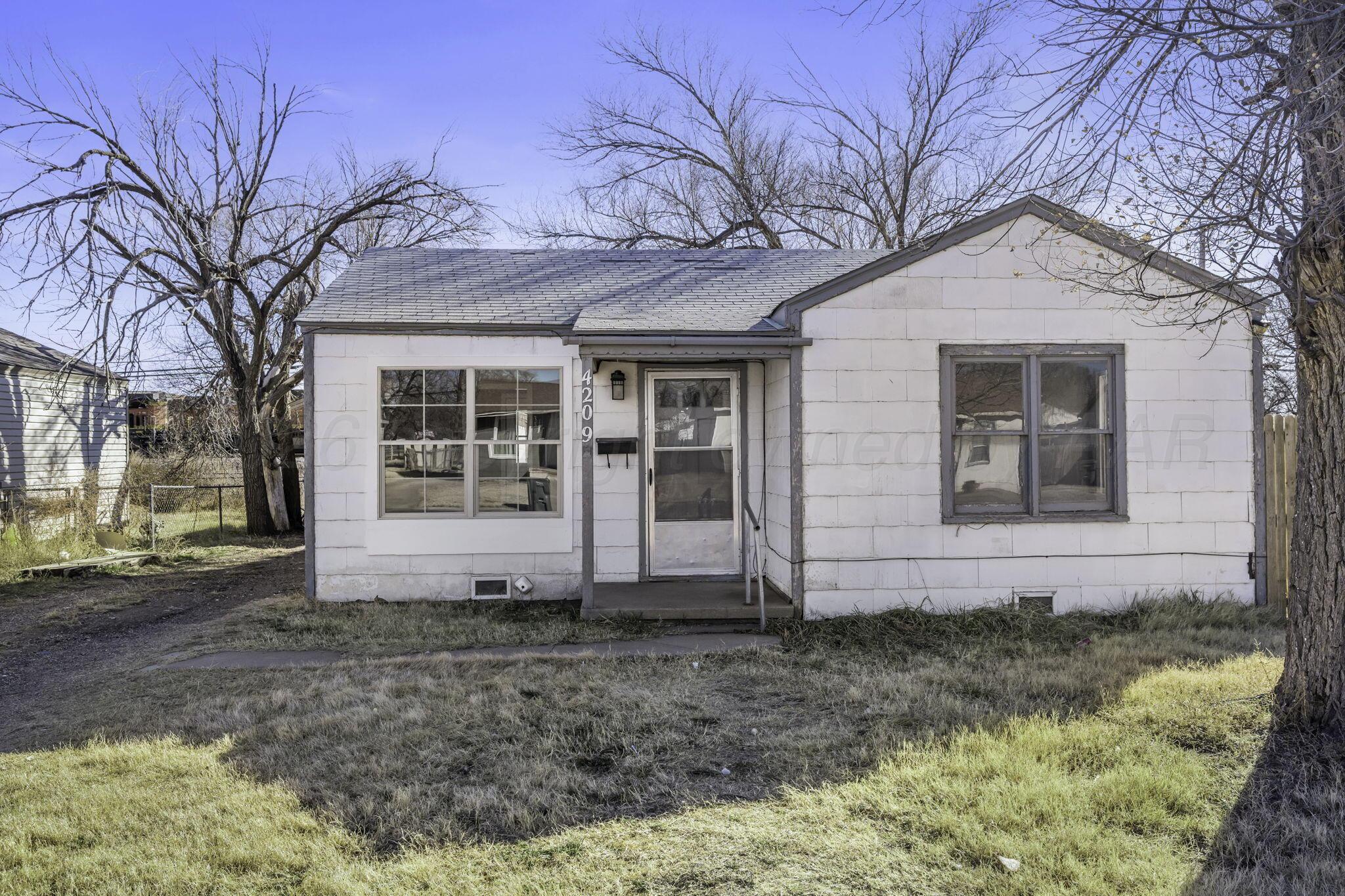 4209 South Polk Street Amarillo, TX 79110 - Photo 2 of 16 4209 S Polk 02