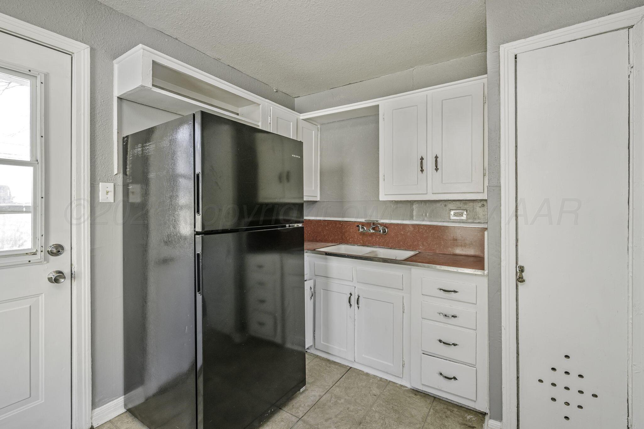 4209 South Polk Street Amarillo, TX 79110 - Photo 5 of 16 4209 S Polk 08