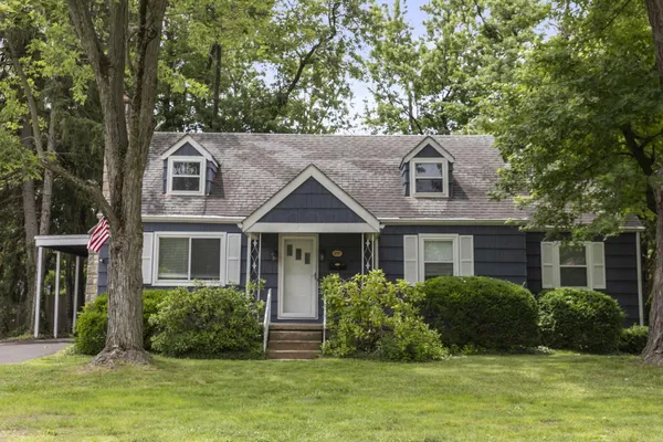 $259,000 | 237 Maple Drive, Columbus, OH 43228
