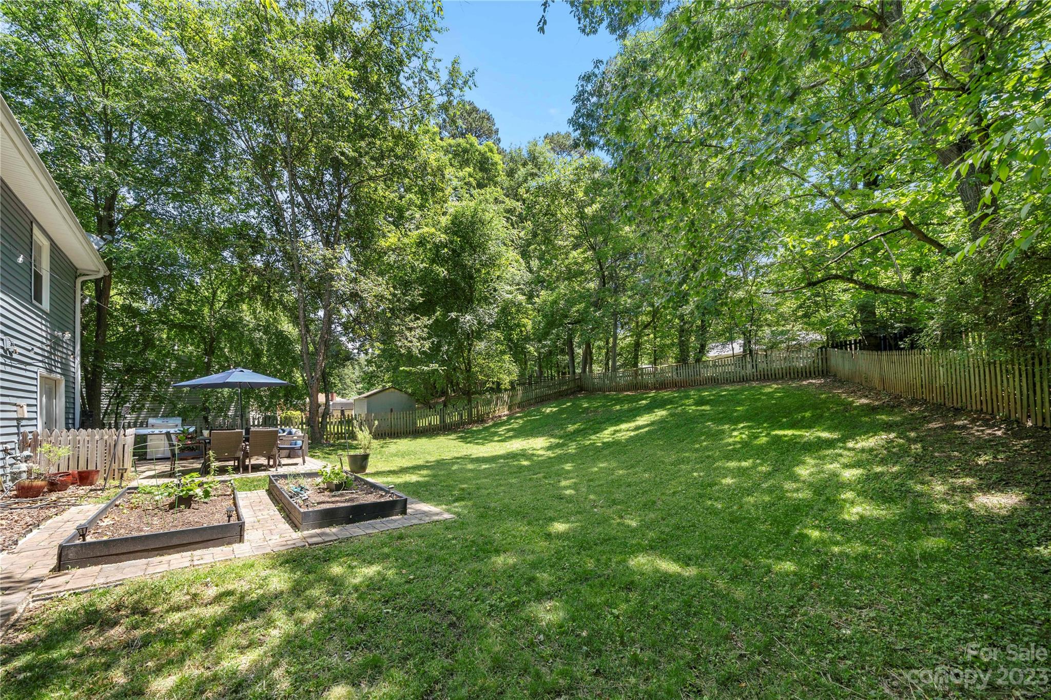 6433 Round Hill Road Charlotte, NC 28211 - Photo 29 of 33 a view of a park with large trees