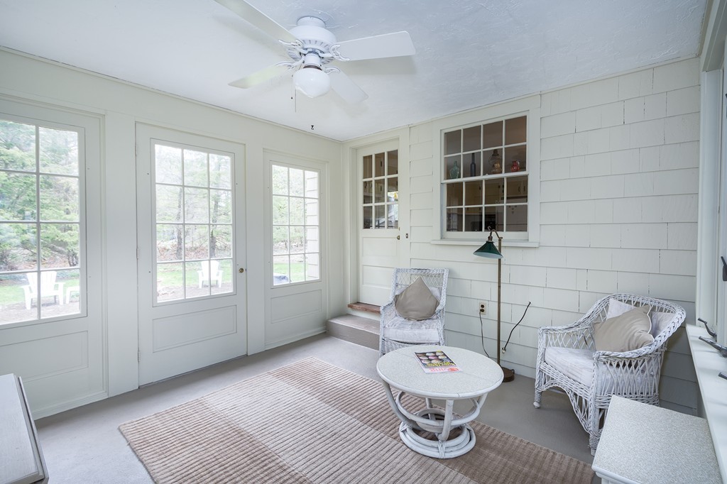 29 Hilltop Road Scituate, MA 02066 - Photo 3 of 22 a living room with furniture and a window