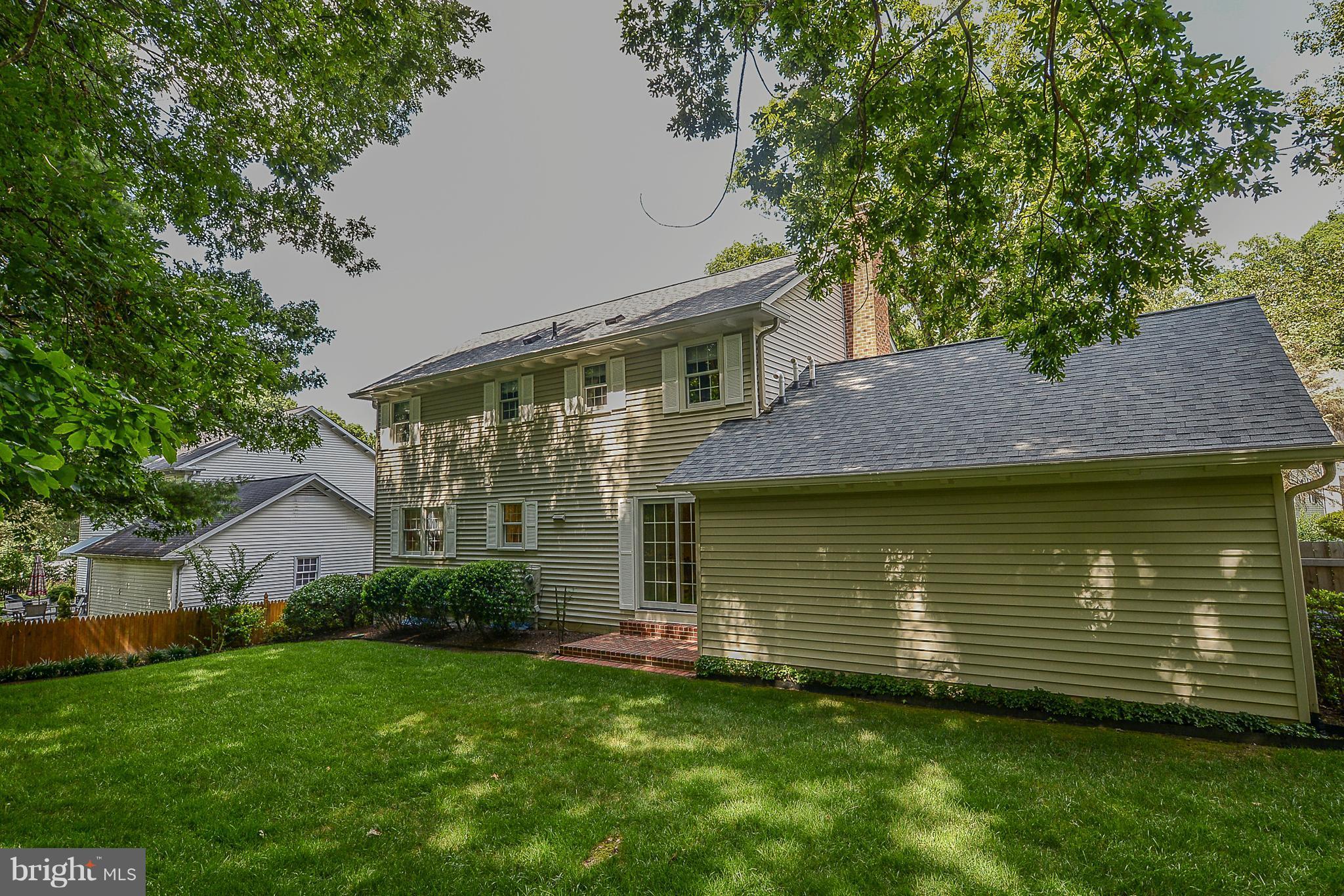 10113 Marshall Pond Road Burke, VA 22015 - Photo 26 of 28 Exterior (Rear)