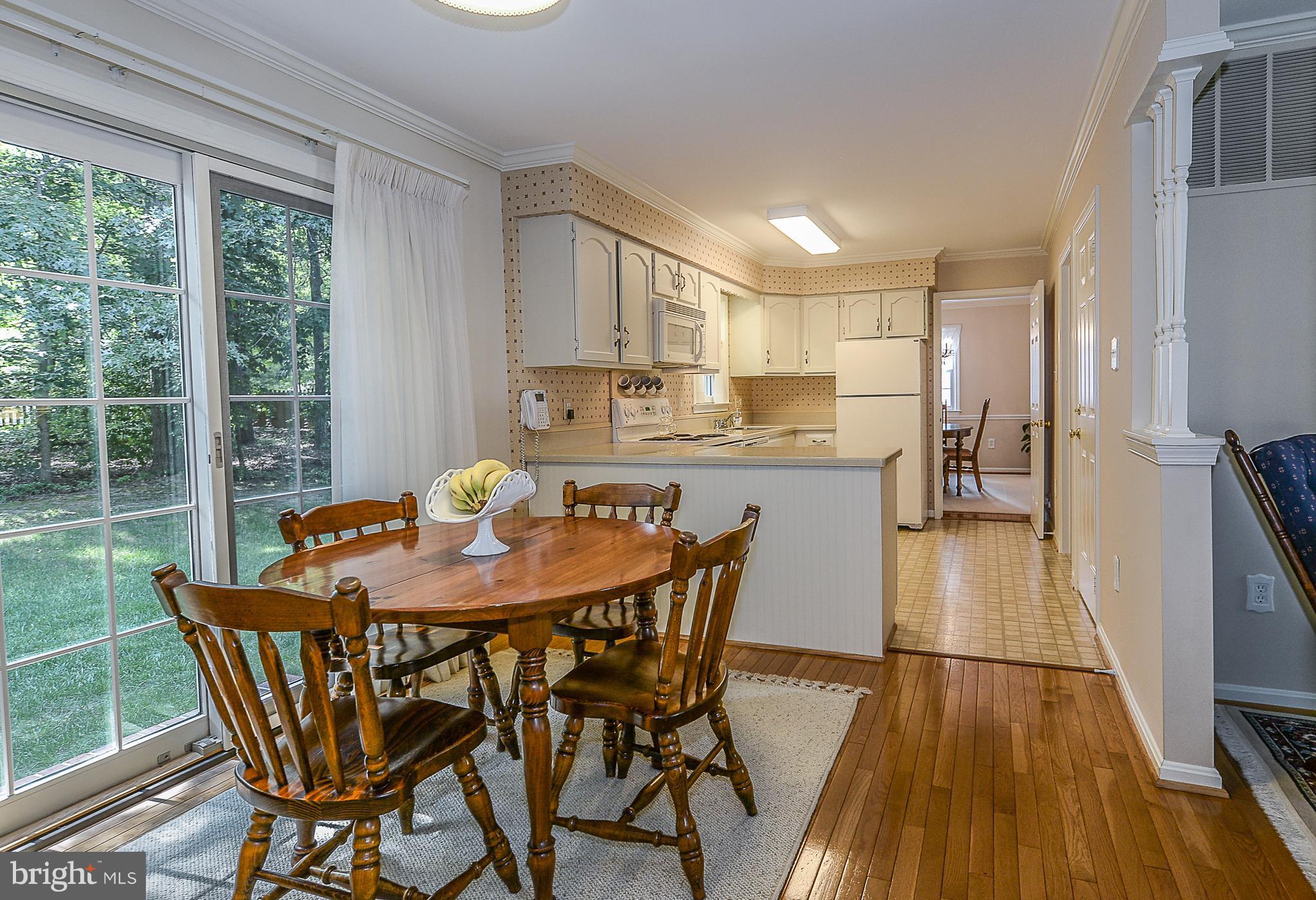 10113 Marshall Pond Road Burke, VA 22015 - Photo 5 of 28 Kitchen