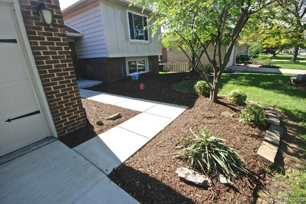47670 Barbara Road Macomb, MI 48044 - Photo 49 of 49 IMG_4131.jpg