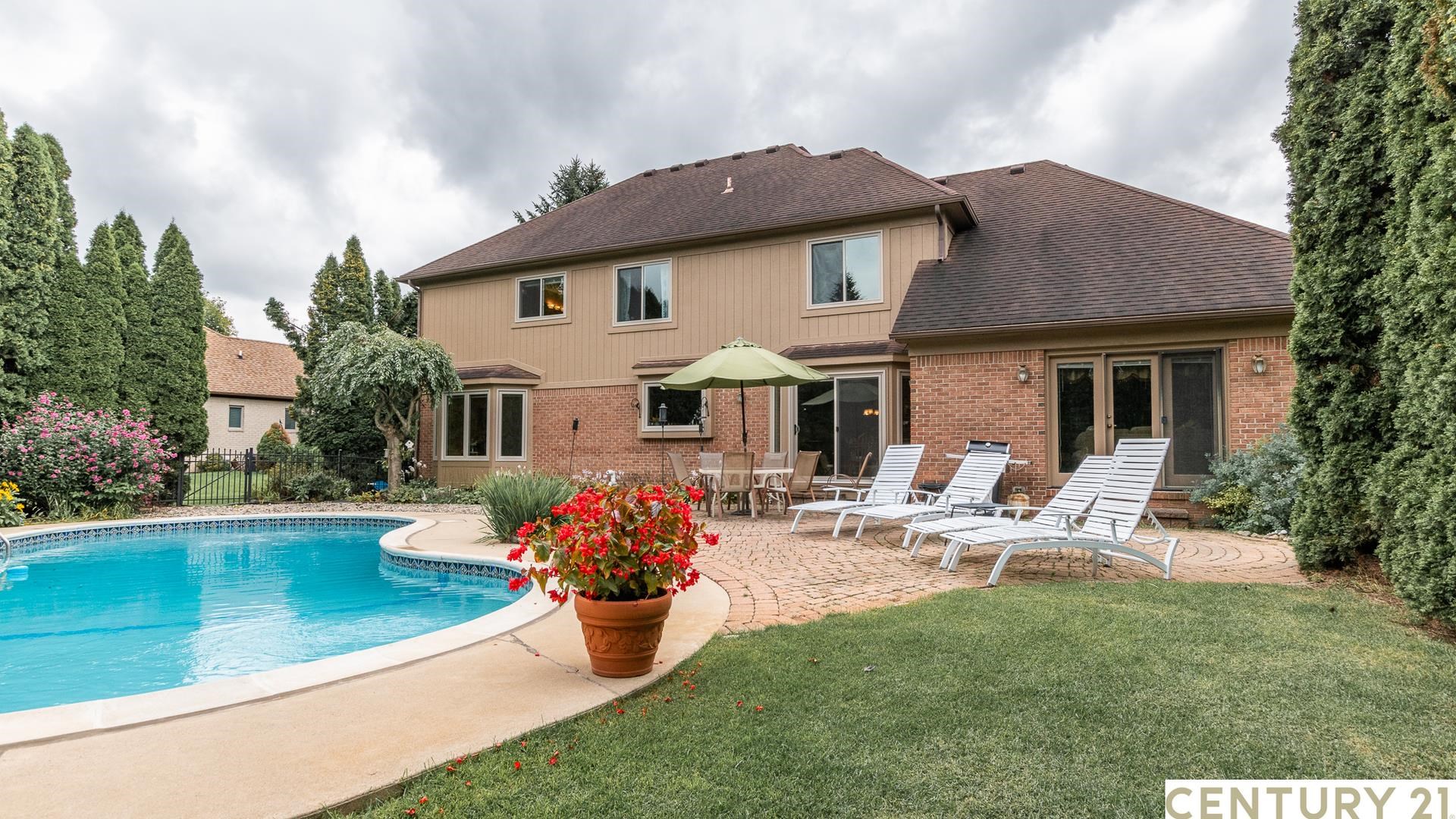 396 Oakbridge Drive Rochester, MI 48306 - Photo 9 of 99 50121464-8.JPG