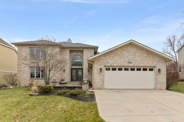 $890,000 | 393 16th Place, Lombard, IL 60148