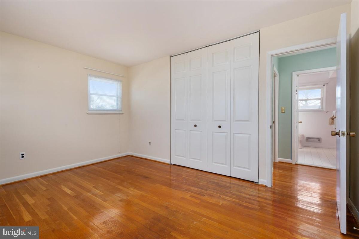 1217 Redcliffe Road Baltimore, MD 21228 - Photo 15 of 37