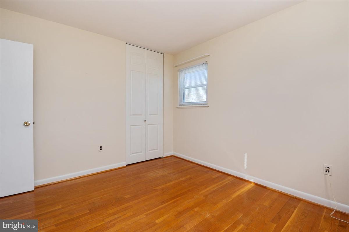 1217 Redcliffe Road Baltimore, MD 21228 - Photo 17 of 37