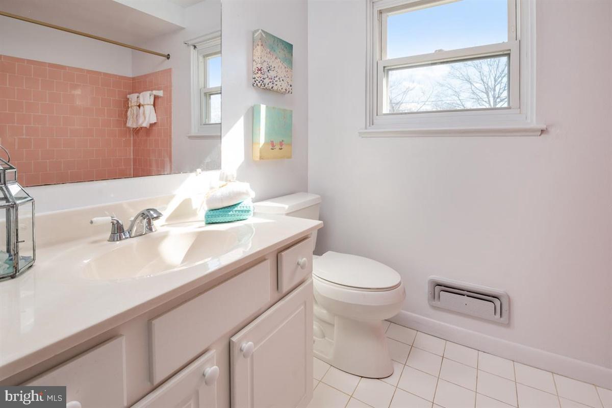 1217 Redcliffe Road Baltimore, MD 21228 - Photo 18 of 37