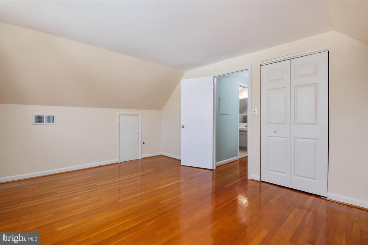 1217 Redcliffe Road Baltimore, MD 21228 - Photo 23 of 37