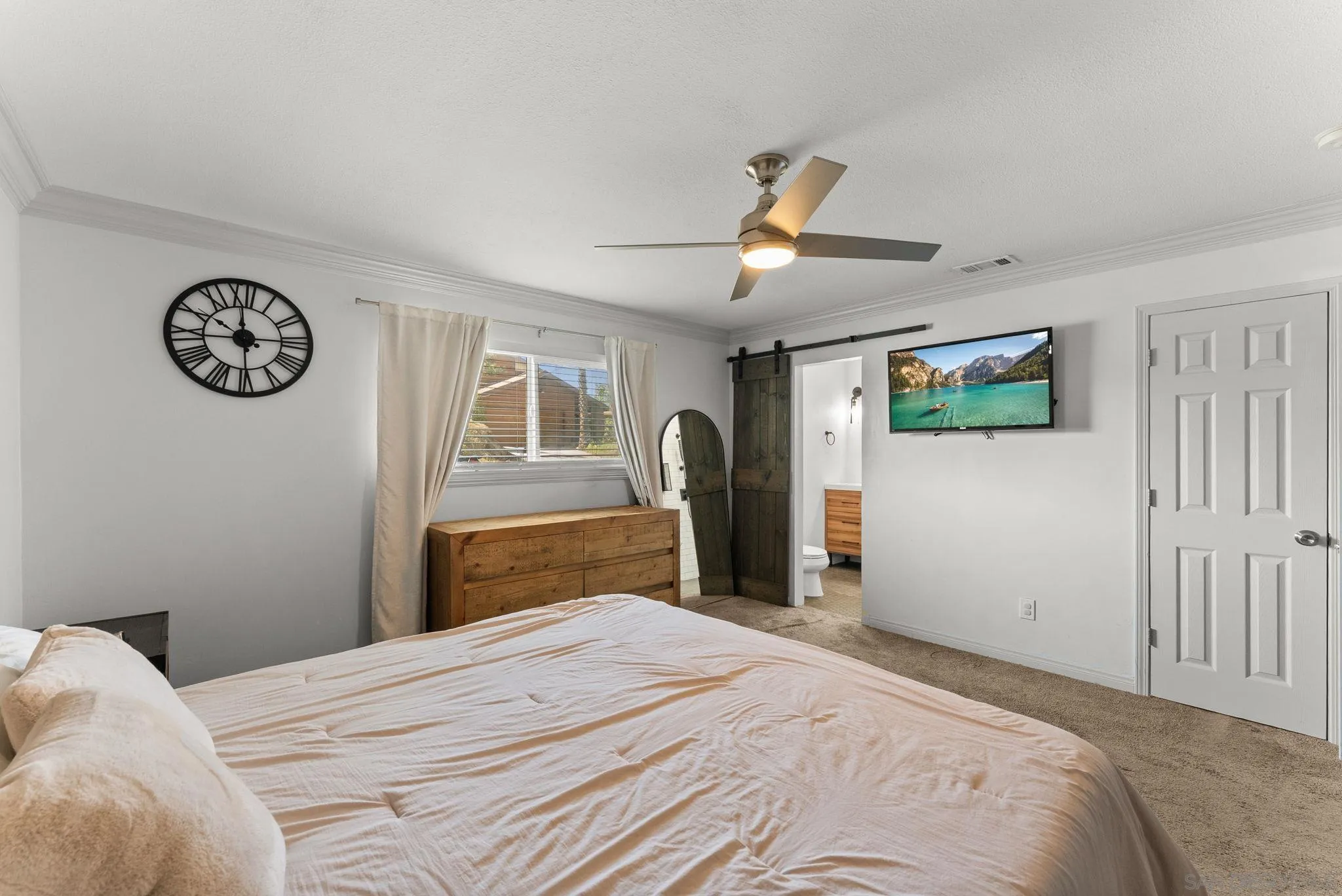 9618 Date Street Spring Valley, CA 91977 - Photo 3 of 44 Gallery Image 3