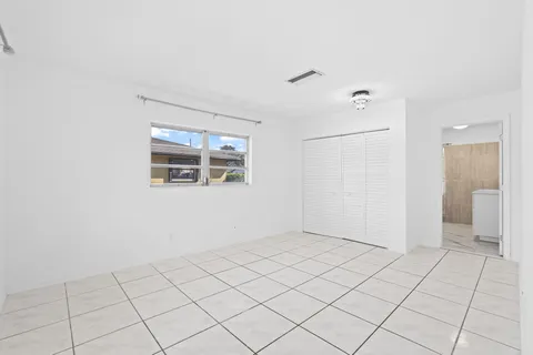 $589,000 | 1667 39th Street, West Palm Beach, FL 33407