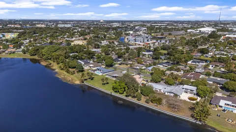 $589,000 | 1667 39th Street, West Palm Beach, FL 33407