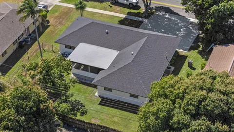 $589,000 | 1667 39th Street, West Palm Beach, FL 33407