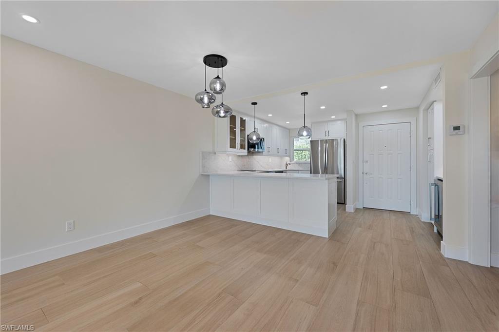 13 High Point Circle North, Unit 206 Naples, FL 34103 - Photo 6 of 14