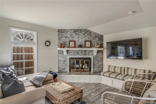 $9,500 | 1165 Catalina Street, Laguna Beach, CA 92651