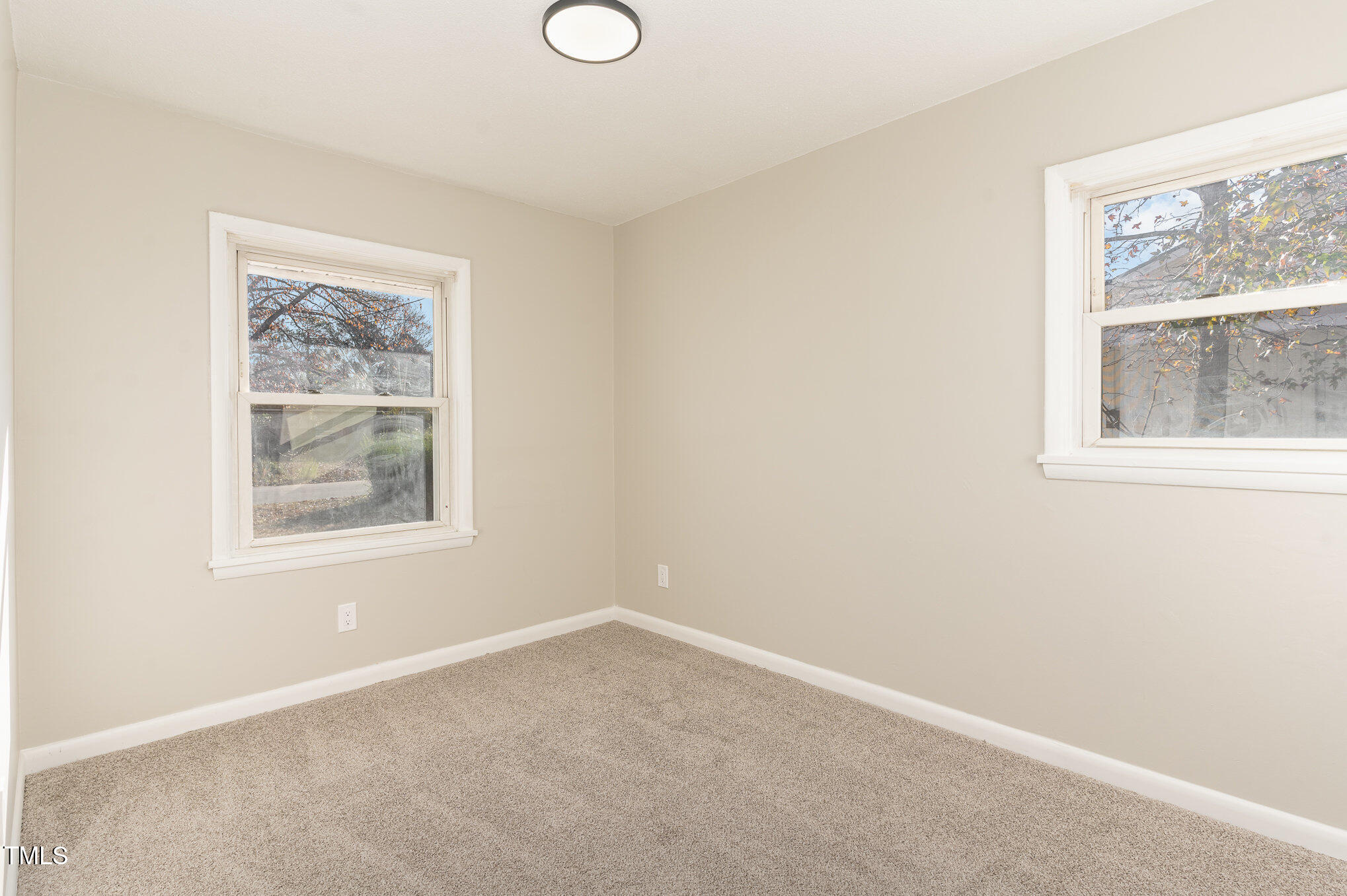 3015 Brinkley Drive Spring Lake, NC 28390 - Photo 19 of 28 an empty room with a window