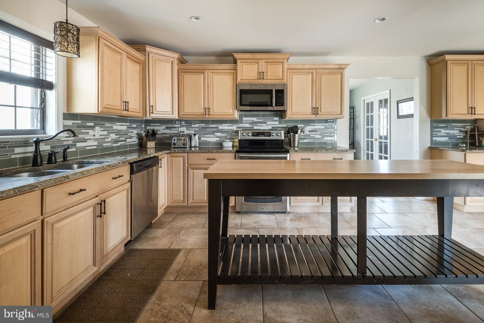 2852 Hauck Road Green Lane, PA 18054 - Photo 5 of 26 Gallery Image 5