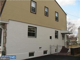 238 Beechwood Road Brookhaven, PA 19015 - Photo 3 of 12 Gallery Image 3
