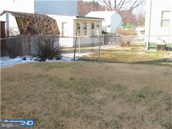 238 Beechwood Road Brookhaven, PA 19015 - Photo 4 of 12 Gallery Image 4