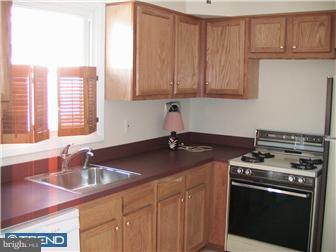 238 Beechwood Road Brookhaven, PA 19015 - Photo 6 of 12 Gallery Image 6