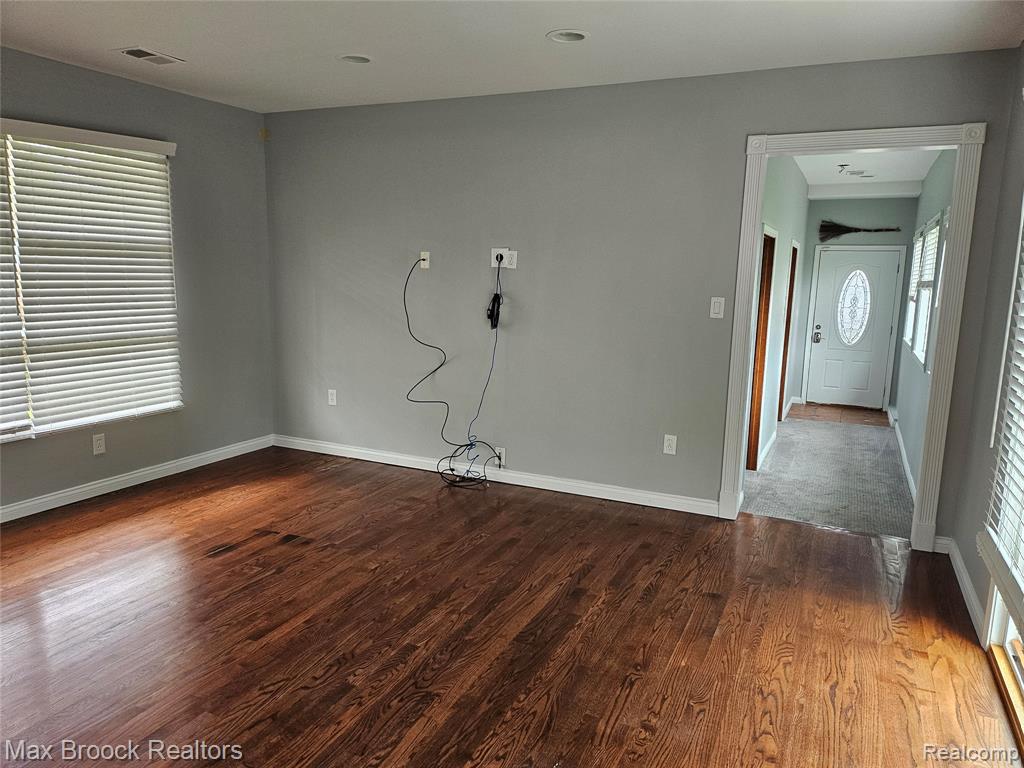 3221 Union Lake Road Commerce Township, MI 48382 - Photo 13 of 20