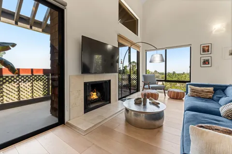 $1,150,000 | 72 Peter Coutts Circle, Stanford, CA 94305