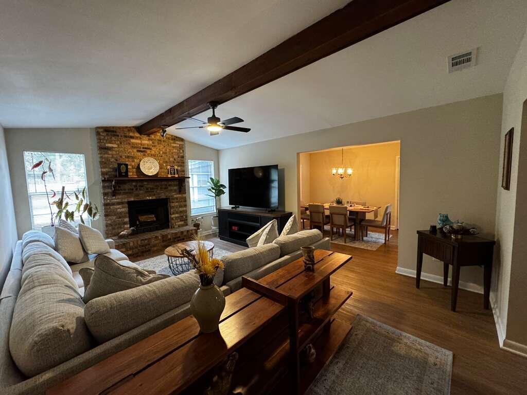 5256 Clarendon Road Jacksonville, FL 32205 - Photo 9 of 15 WhatsApp Image 2026-05-26 at 9.55.34 AM