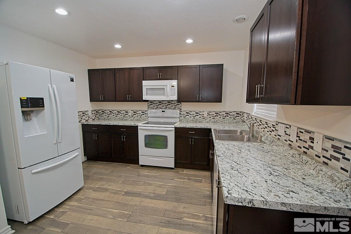 13590 Mt Olympus Street Reno, NV 89506 - Photo 4 of 19 Photo 4