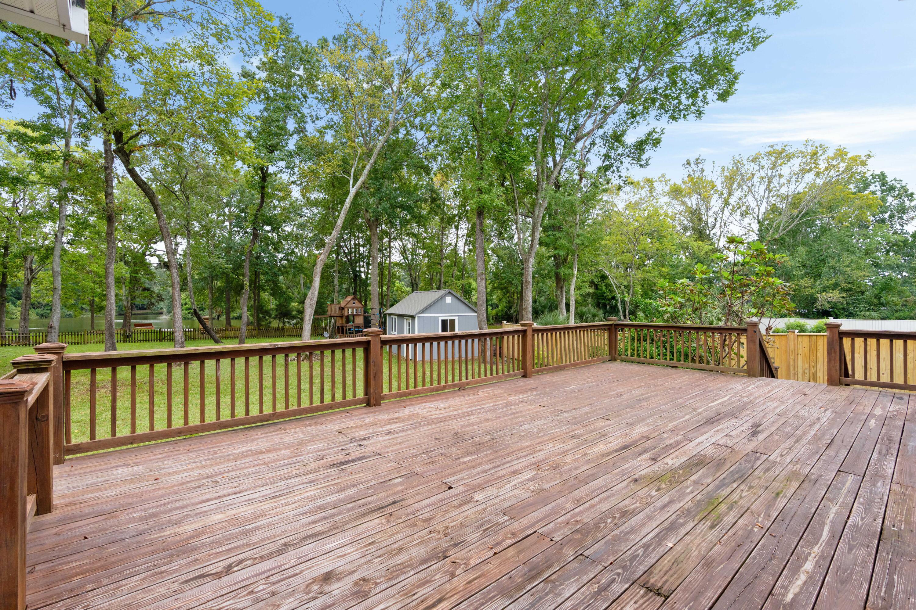 1340 Woodlock Road Mount Pleasant, SC 29464 - Photo 36 of 47 41