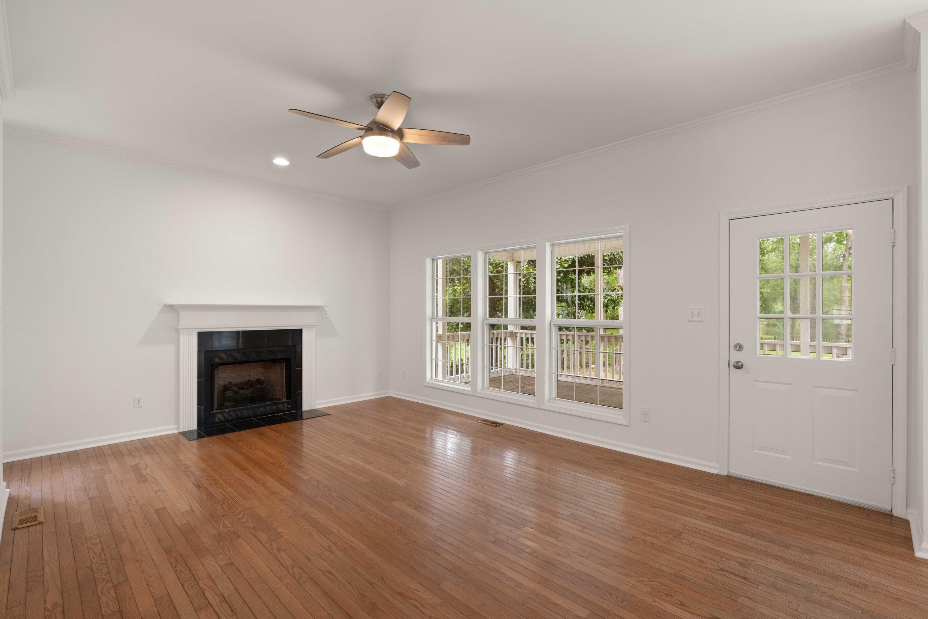 1340 Woodlock Road Mount Pleasant, SC 29464 - Photo 10 of 47 10