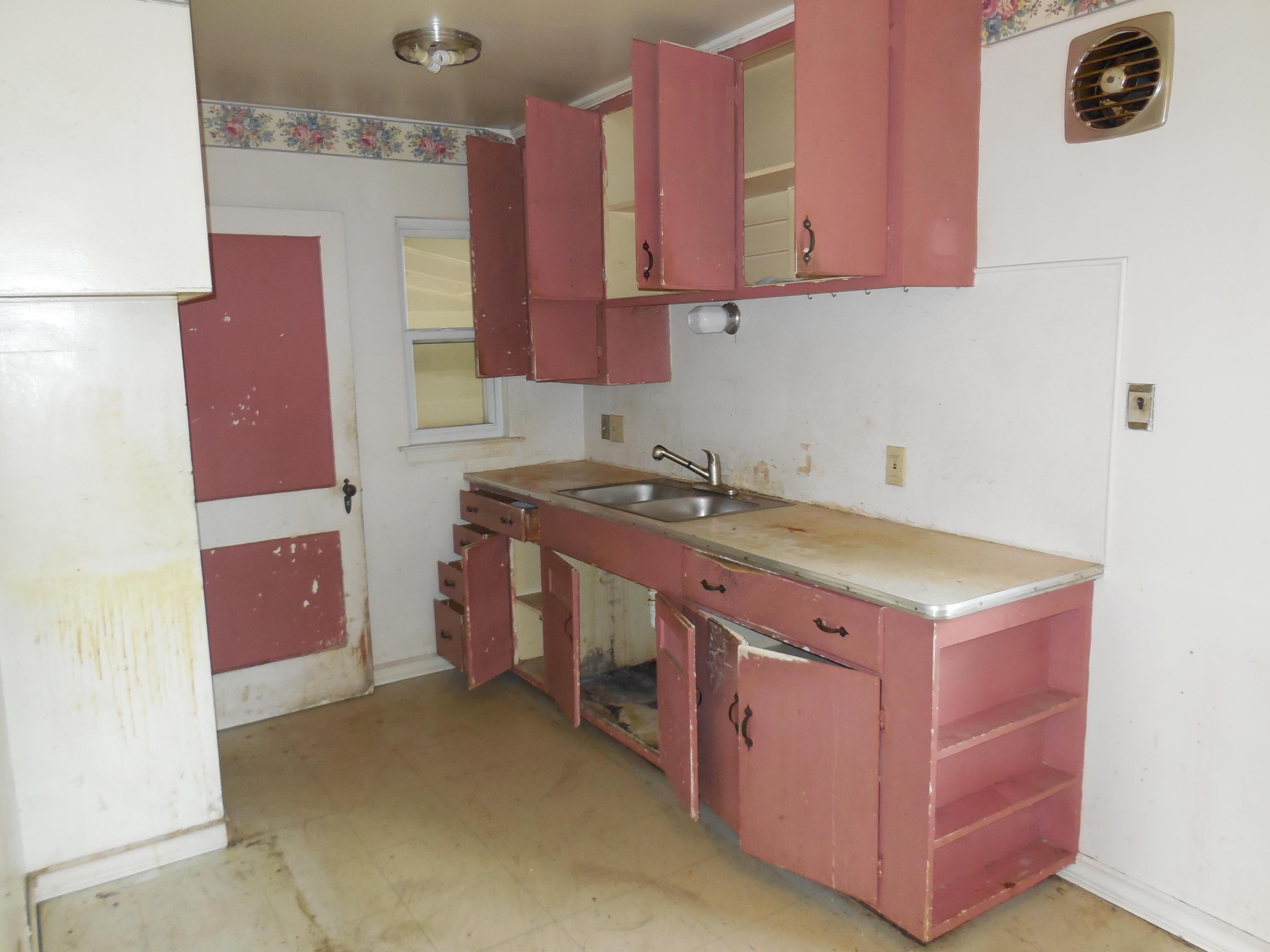 993 South Yearling Road Columbus, OH 43227 - Photo 2 of 7 Gallery Image 2