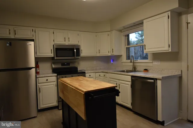 $2,400 | 295 C Bay Street, Unit 6, Easton, MD 21601