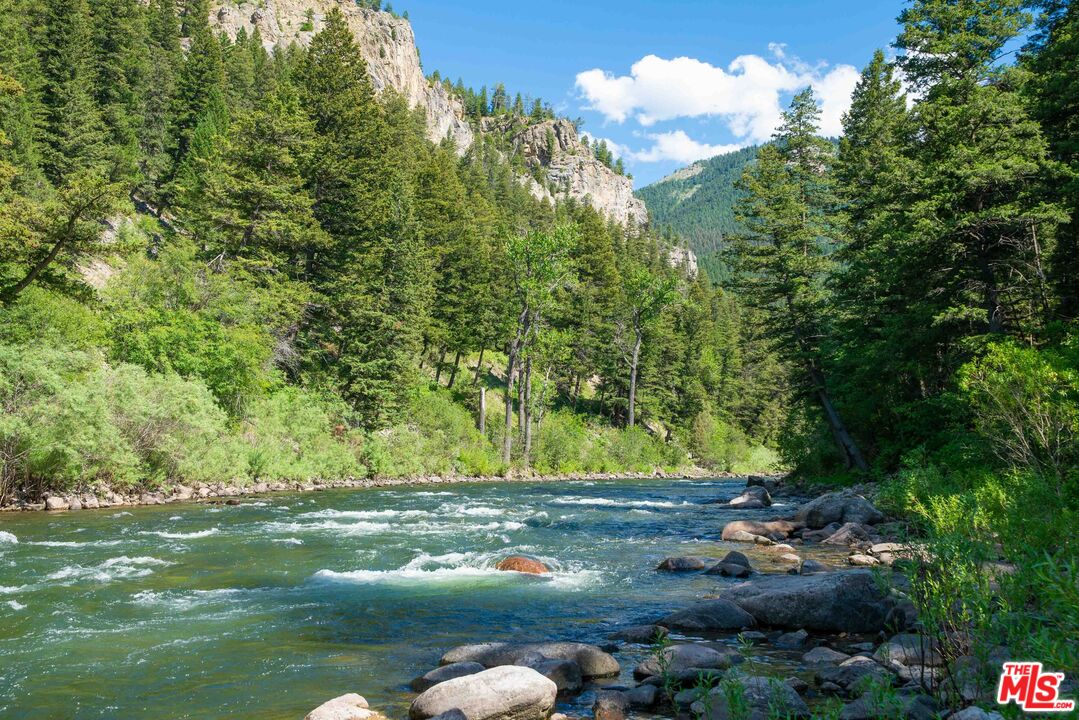 64050 Gallatin Road Gallatin Gateway, MT 59730 - Photo 39 of 55