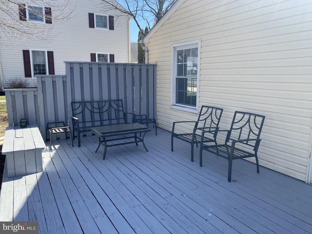 272 Burning Tree Road Delran, NJ 08075 - Photo 2 of 34 Gallery Image 2