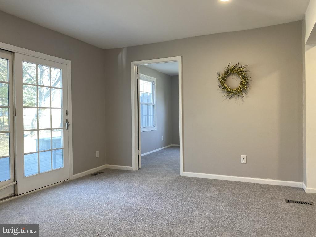 272 Burning Tree Road Delran, NJ 08075 - Photo 14 of 34 Gallery Image 14