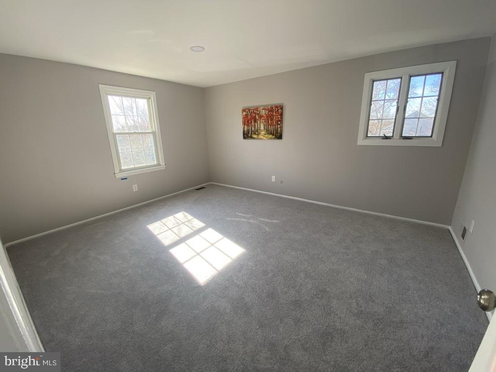 272 Burning Tree Road Delran, NJ 08075 - Photo 28 of 34 Gallery Image 28