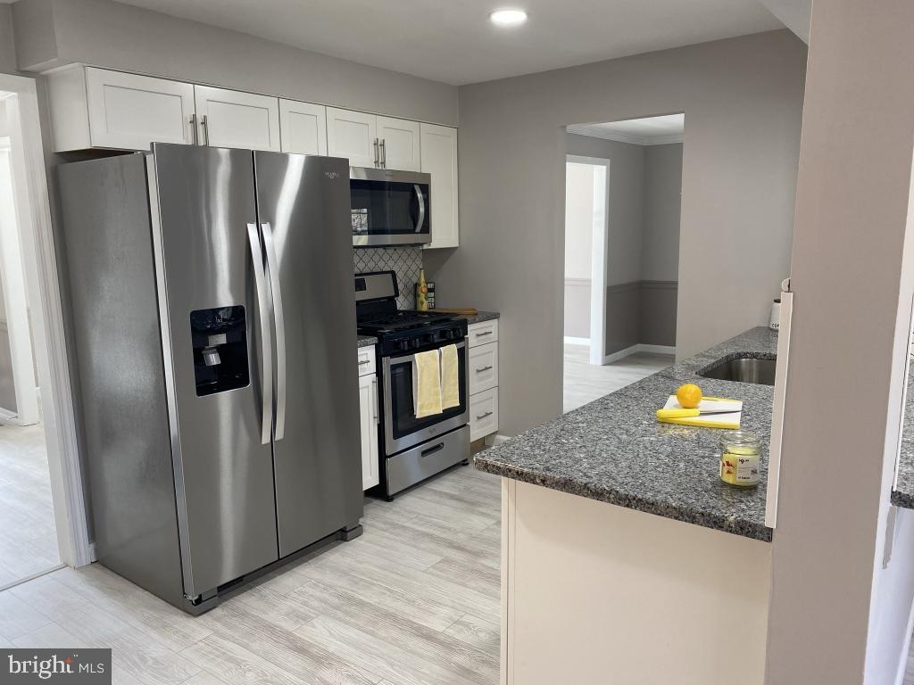 272 Burning Tree Road Delran, NJ 08075 - Photo 5 of 34 Gallery Image 5