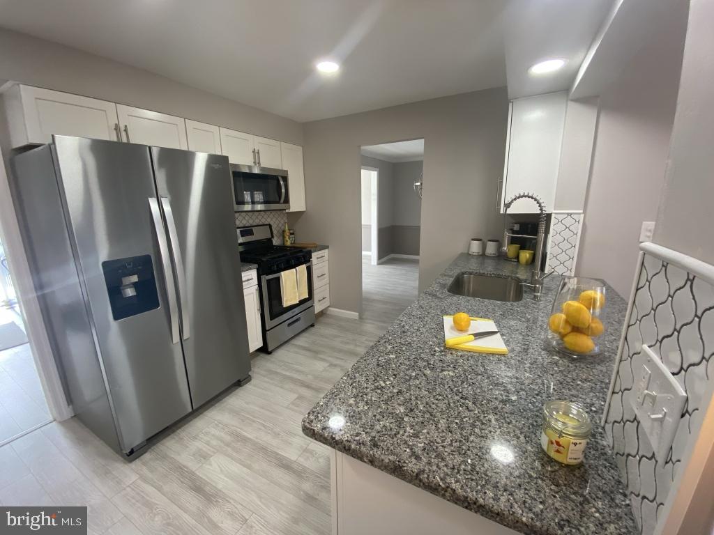 272 Burning Tree Road Delran, NJ 08075 - Photo 7 of 34 Gallery Image 7